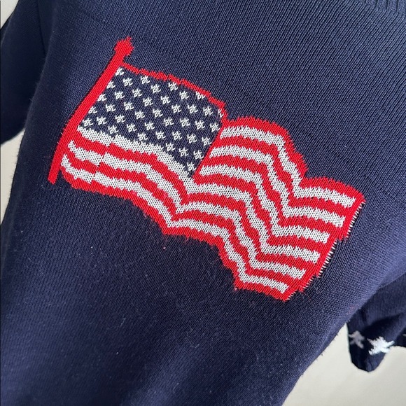 Vintage Womens USA Patriotic Flag Stars Short Sleeve Sweater Small Holiday Party - Picture 3 of 9